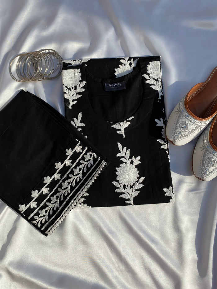 Monochrome embroidered 2pc