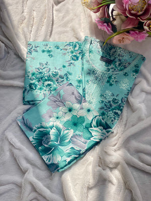 Luxe Winter Tales - Aqua Éclat